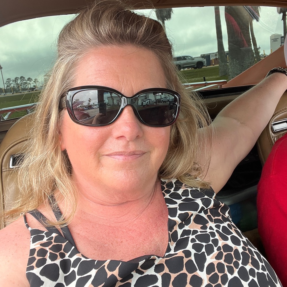 Meet your Posher, Shelley